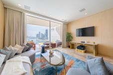 Apartment in Dubai - Luxury Apt & Private Beach - FIVE Palm Jumeirah