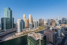 Apartment in Dubai - Vivacious 4BR With Sea & Marina View