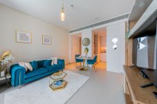 Apartment in Dubai - Marvelous 1BR Apt with Marina View at Address JBR