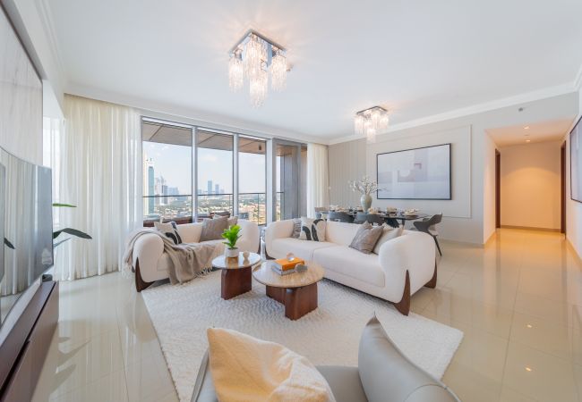Apartment in Dubai - Exquisite 2BR Apt w/ Burj Khalifa & Fountain View