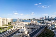 Apartment in Dubai - Voguish 2BR Apt w/Sea View at FIVE Palm