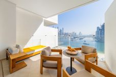 Apartment in Dubai - Extravagant 2BR Apt at FIVE Palm w/Sea View