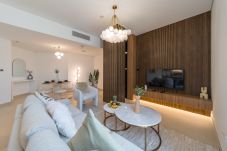 Apartment in Dubai - Chic 2BR Apt with Contemporary Design
