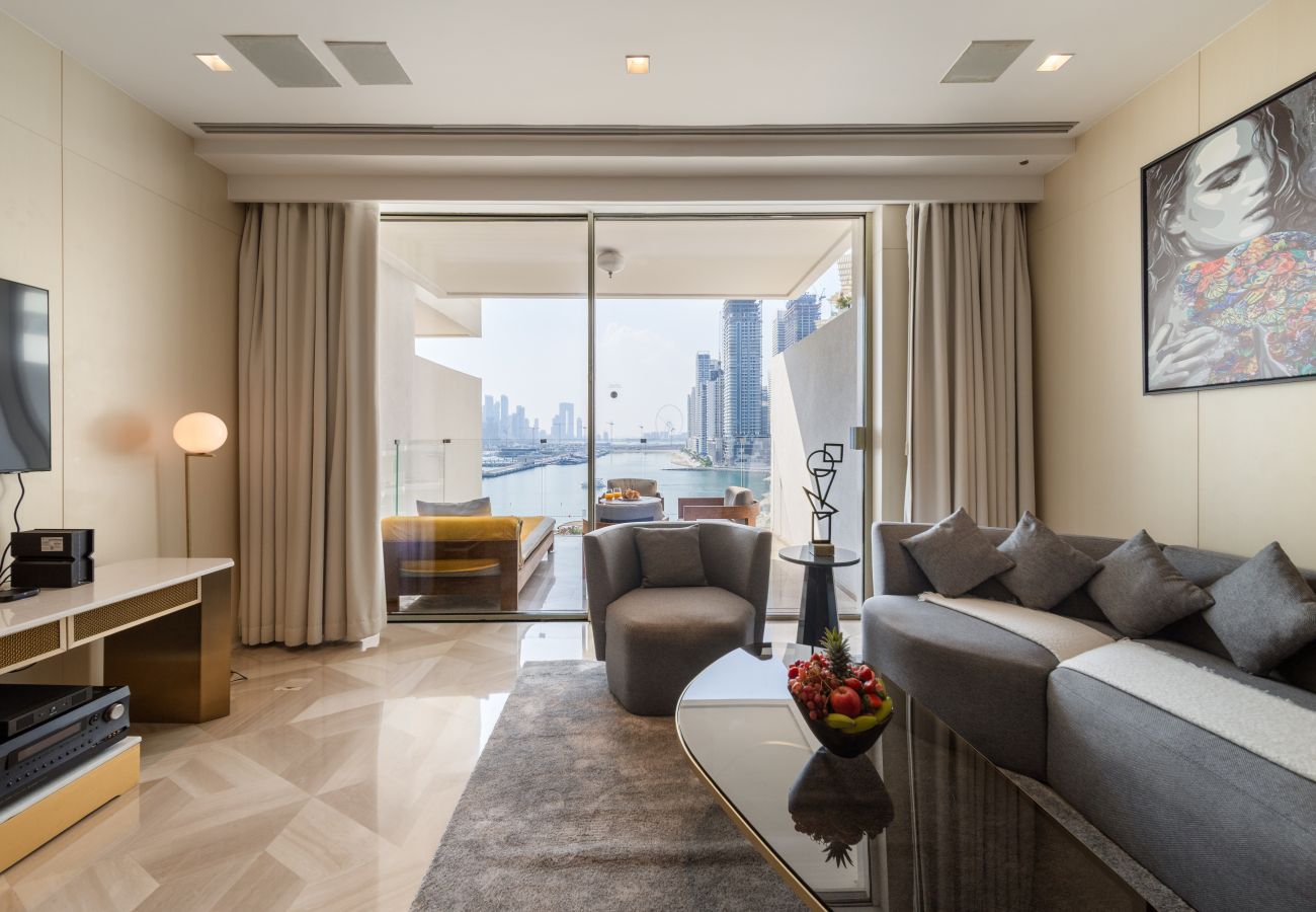Apartment in Dubai - Tremendous 2BR Apt at FIVE Palm w/Sea View