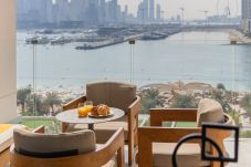 Apartment in Dubai - Tremendous 2BR Apt at FIVE Palm w/Sea View