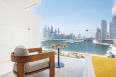 Apartment in Dubai - Astonishing 2BR Apt at FIVE Palm w/Sea View