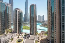 Apartment in Dubai - Contemporary 2BR Apt w/ Burj Khalifa & Fountain Views